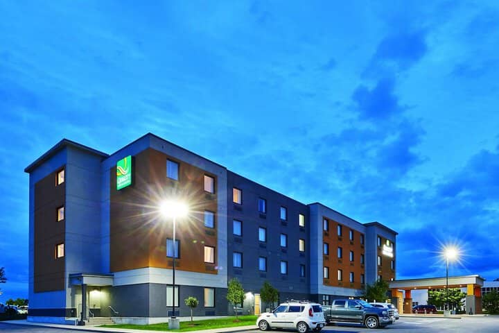 Hotel 52 of 54
