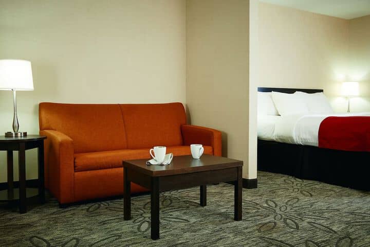 Room 28 of 54